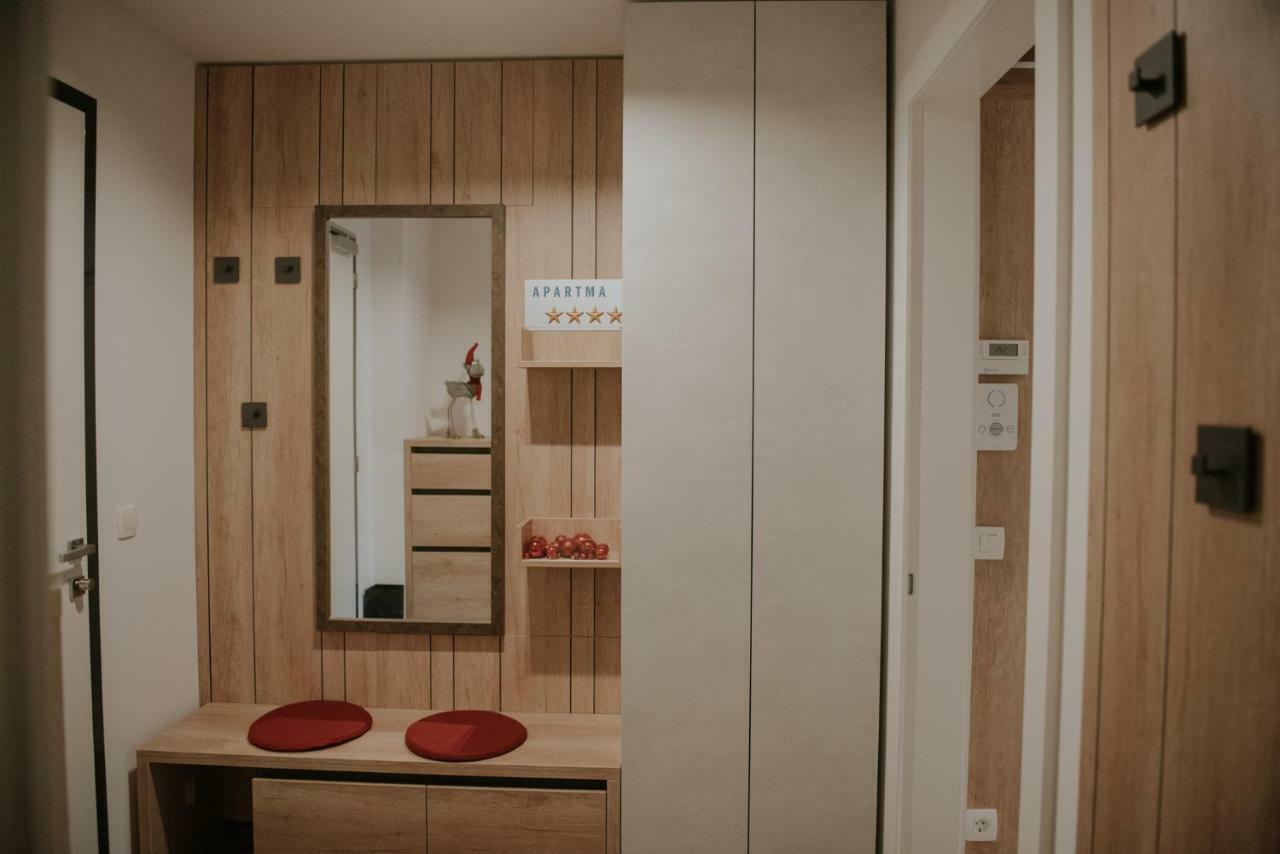 Vila Mojca Apartments Jasna & Jelka 克拉尼斯卡戈拉 外观 照片